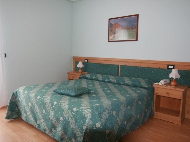 Albergo Trieste Tambre dʼAlpago Eksteriør billede