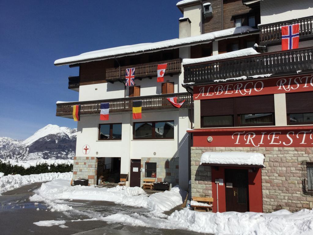 Albergo Trieste Tambre dʼAlpago Eksteriør billede
